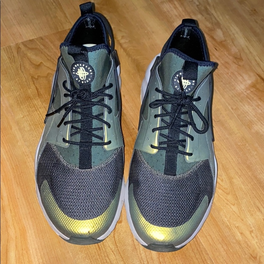 Nike Huarache Green